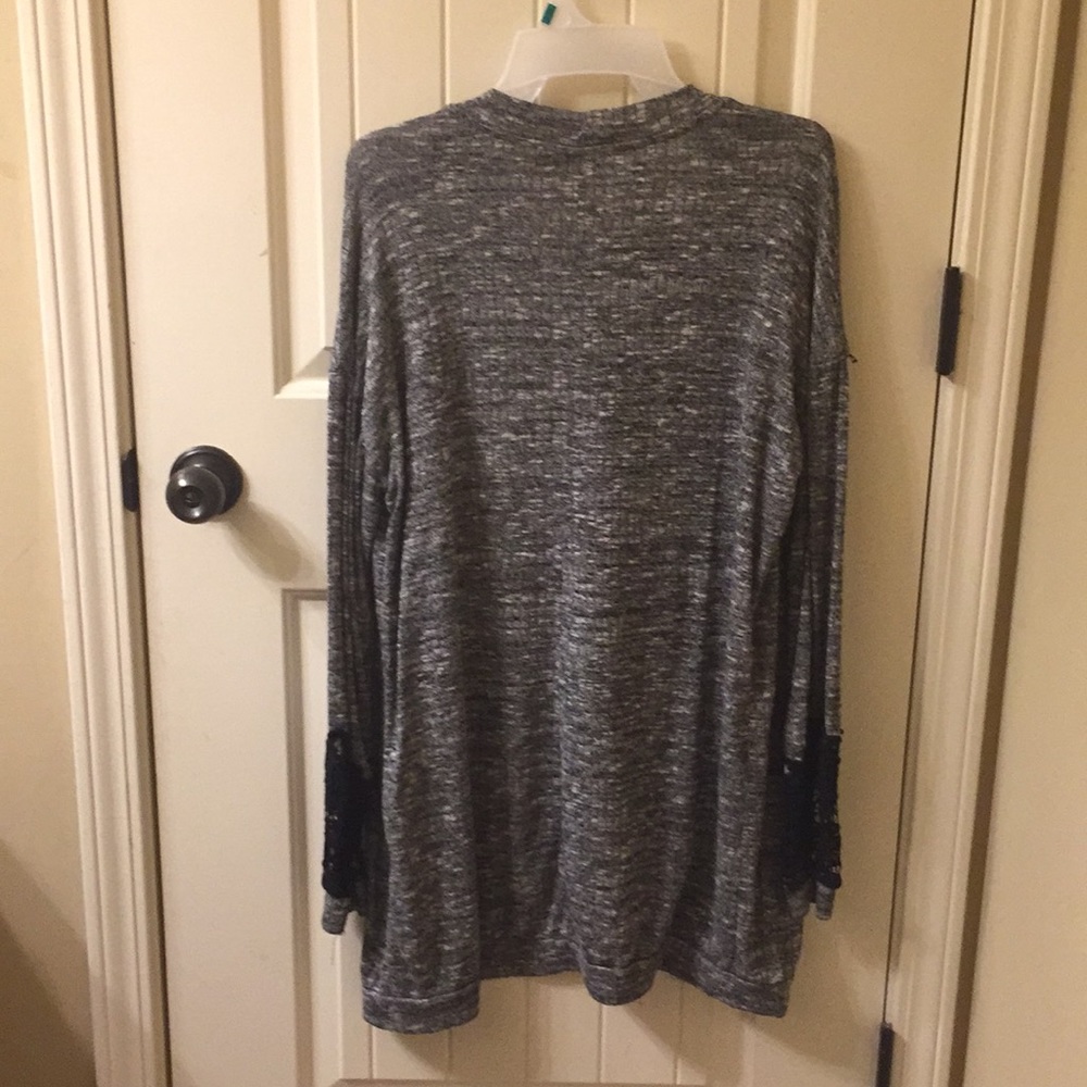 Cardigan - Picture 3 of 6
